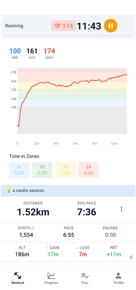 FitSum app screen showing a live running session with heart rate zones, pace and distance